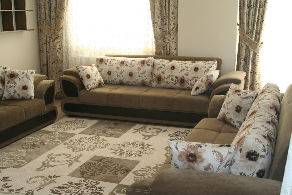 Jevval Apart ترابزون الغرفة الصورة